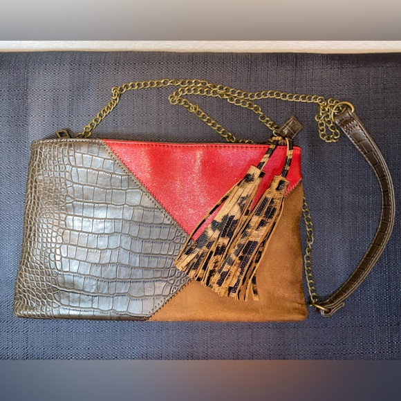 Faux Croc Red and Cheetah Tassle Crossbody - Picture 6 of 7